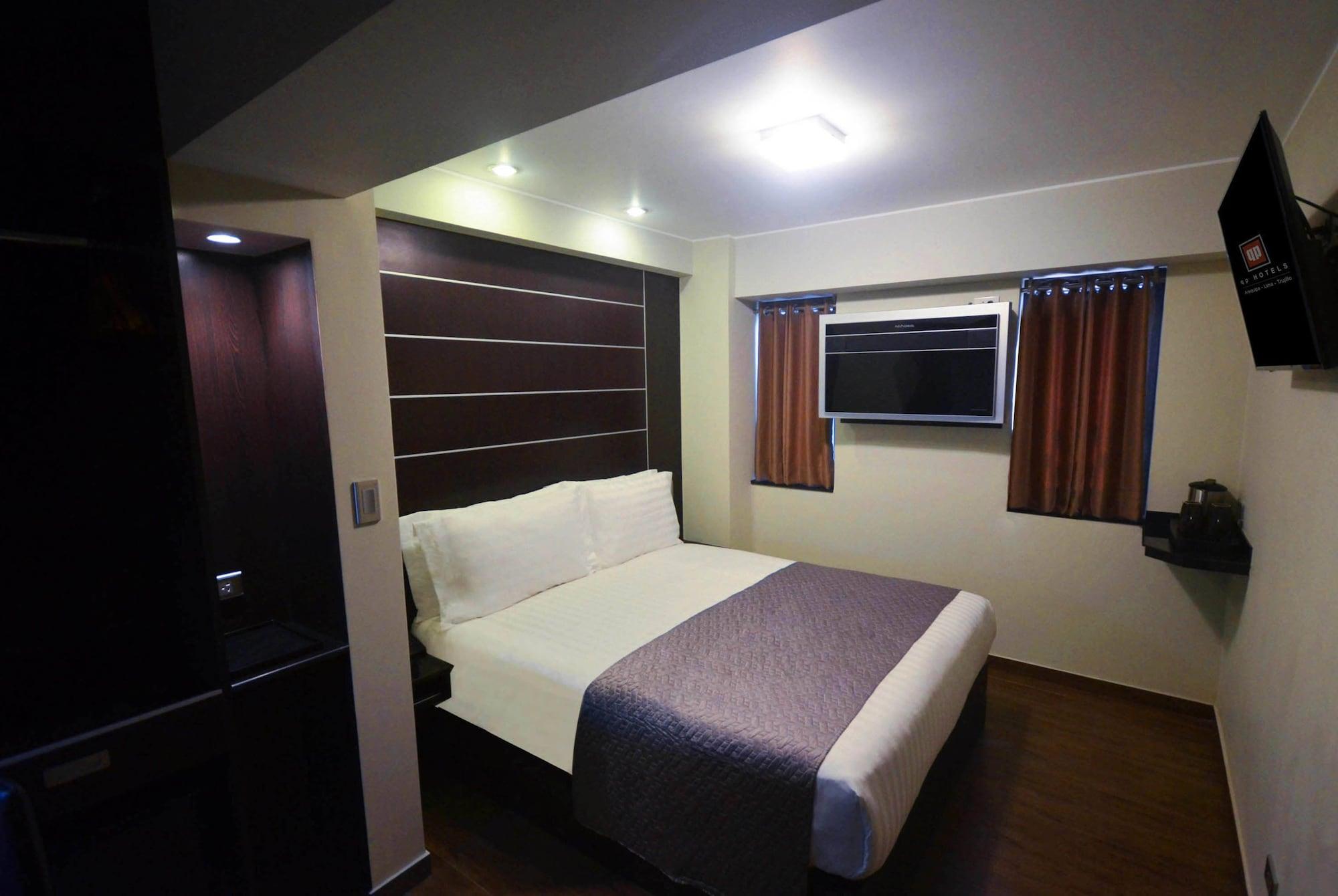 Qp Hotels Трухильо Экстерьер фото