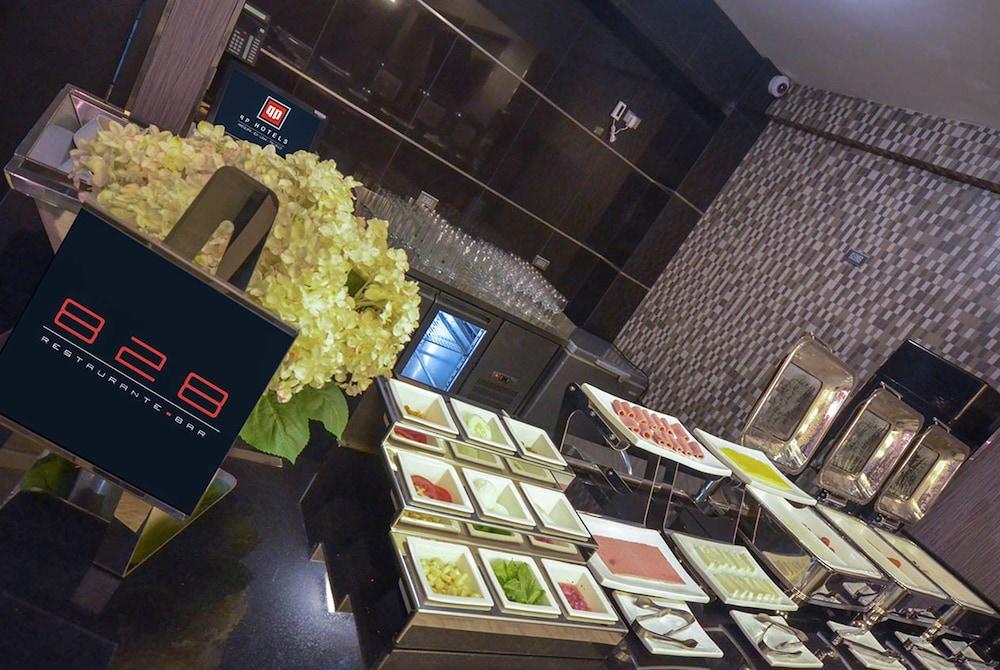 Qp Hotels Трухильо Экстерьер фото